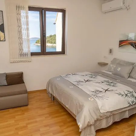 Guest house Caric *