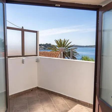 Caric Guest house *