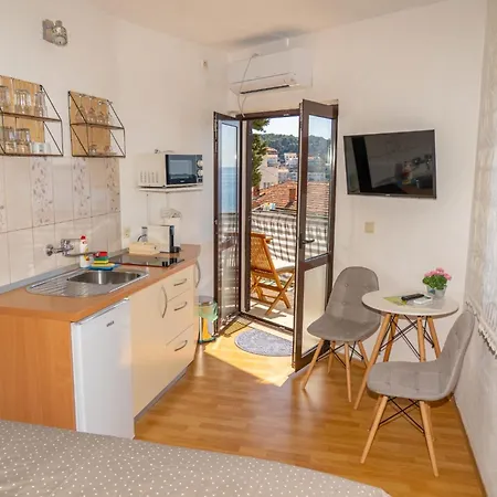 Caric Guest house *
