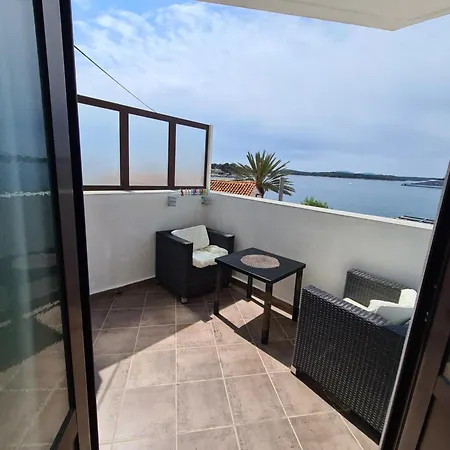 Caric Guest house *
