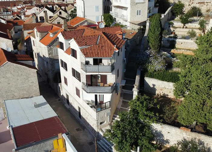 Caric 4* Hvar Town